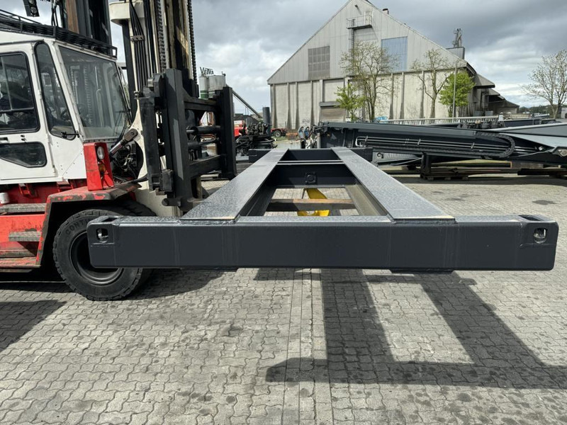 Traverse with Kranhaken - Material handling equipment: picture 4 Traverse with Kranhaken - Material handling equipment: picture 4