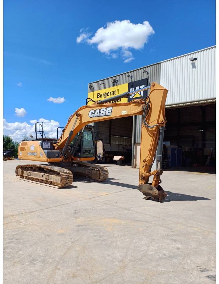 CASE CX210 - Crawler excavator: picture 2 CASE CX210 - Crawler excavator: picture 2
