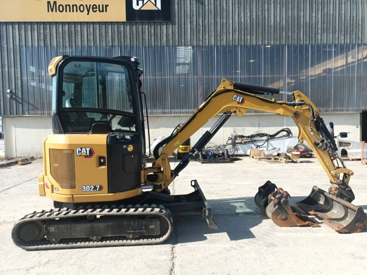 Crawler excavator CAT 302.7: picture 7