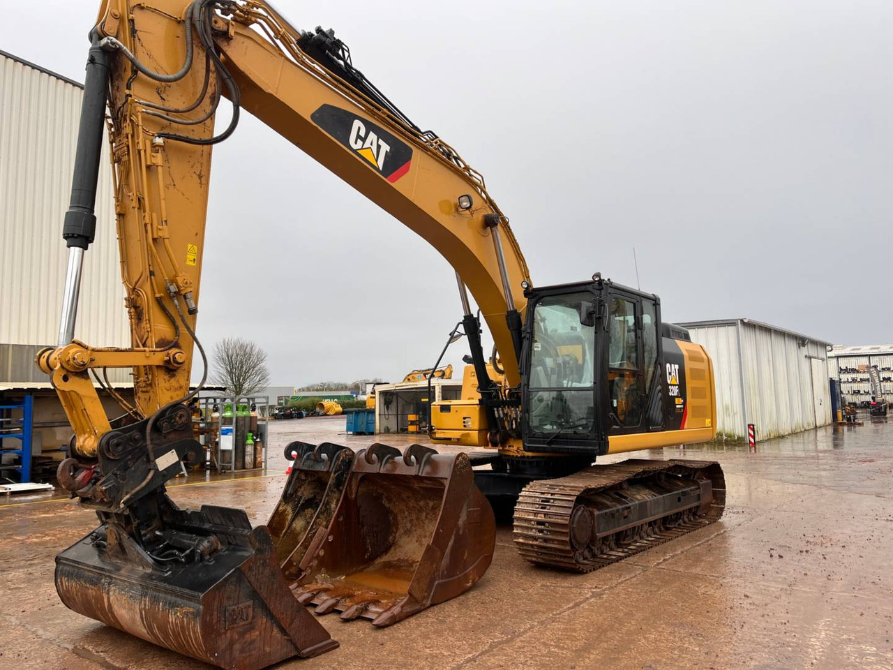 CAT 320F - Crawler excavator: picture 1 CAT 320F - Crawler excavator: picture 1