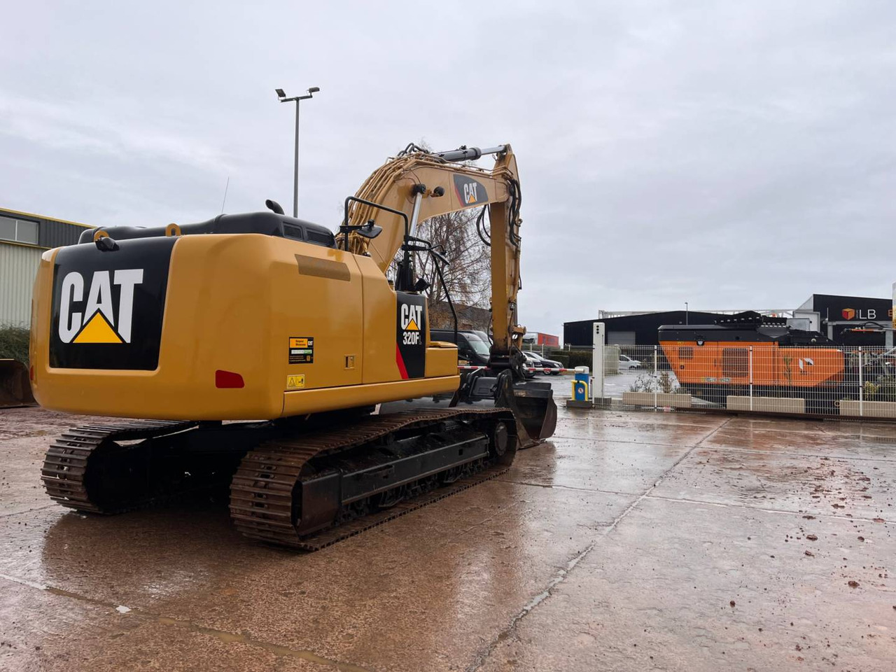 CAT 320F - Crawler excavator: picture 4 CAT 320F - Crawler excavator: picture 4
