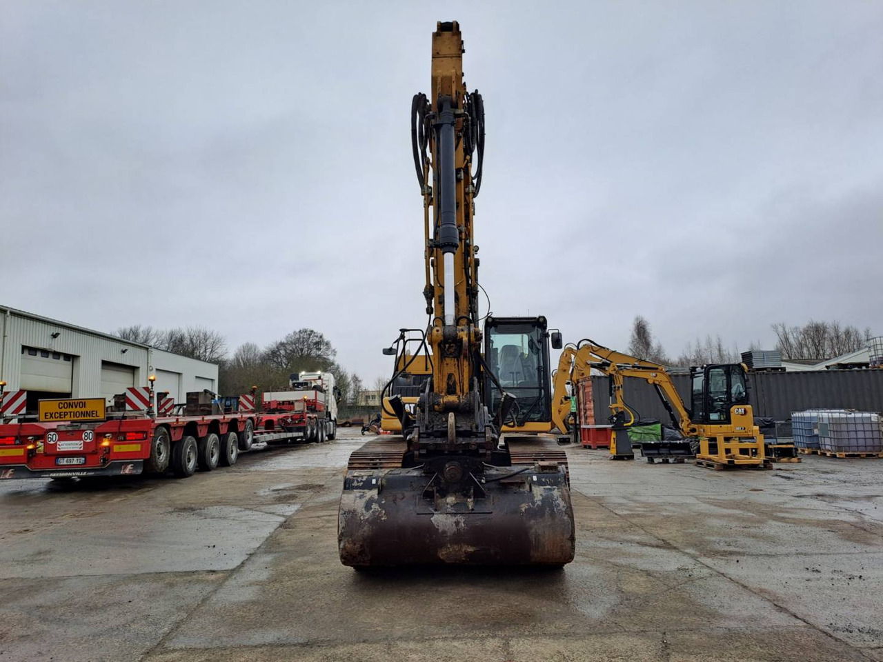 CAT 323 - Crawler excavator: picture 3 CAT 323 - Crawler excavator: picture 3