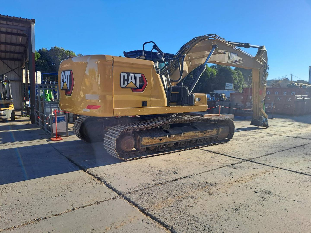CAT 330 - Crawler excavator: picture 1 CAT 330 - Crawler excavator: picture 1