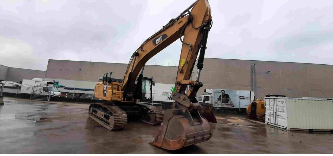 Crawler excavator CAT 352F: picture 6 Crawler excavator CAT 352F: picture 6