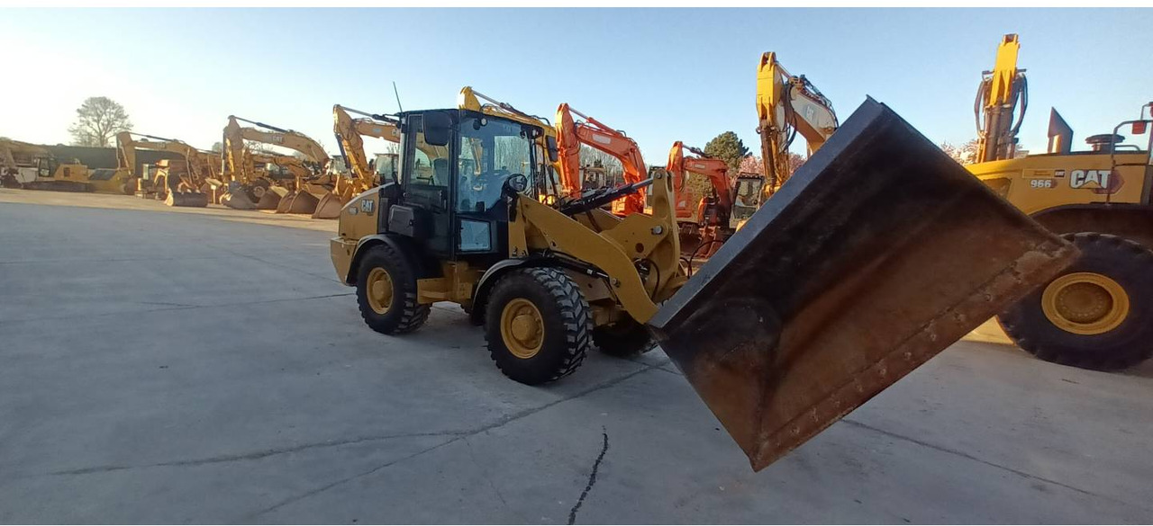CAT 906 - Wheel loader: picture 2 CAT 906 - Wheel loader: picture 2