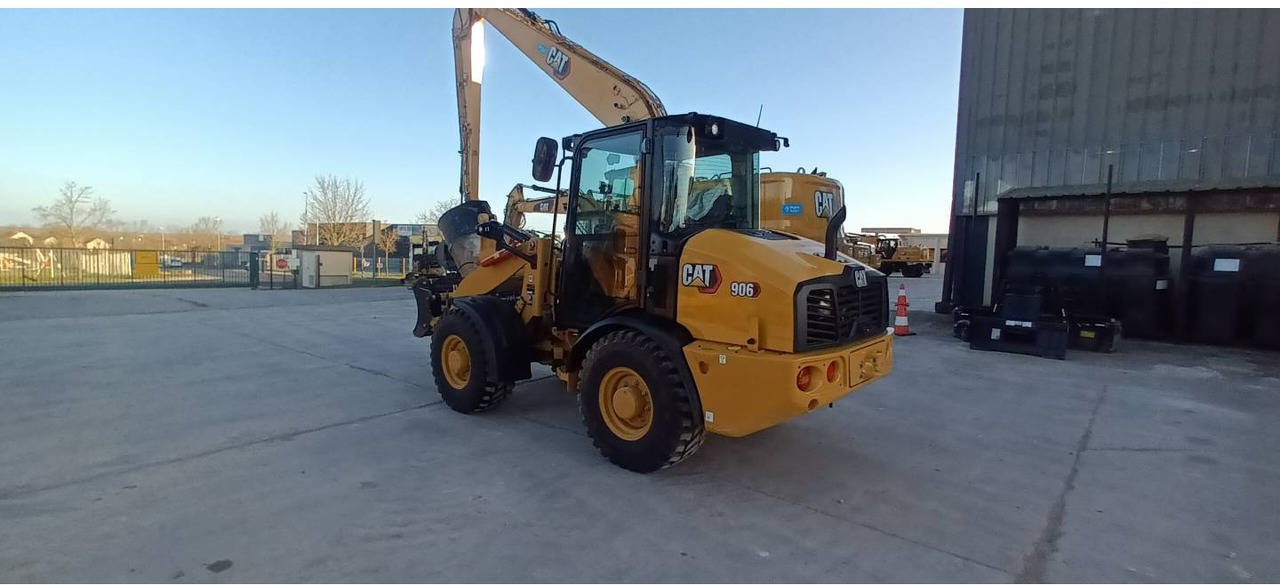 CAT 906 - Wheel loader: picture 4 CAT 906 - Wheel loader: picture 4