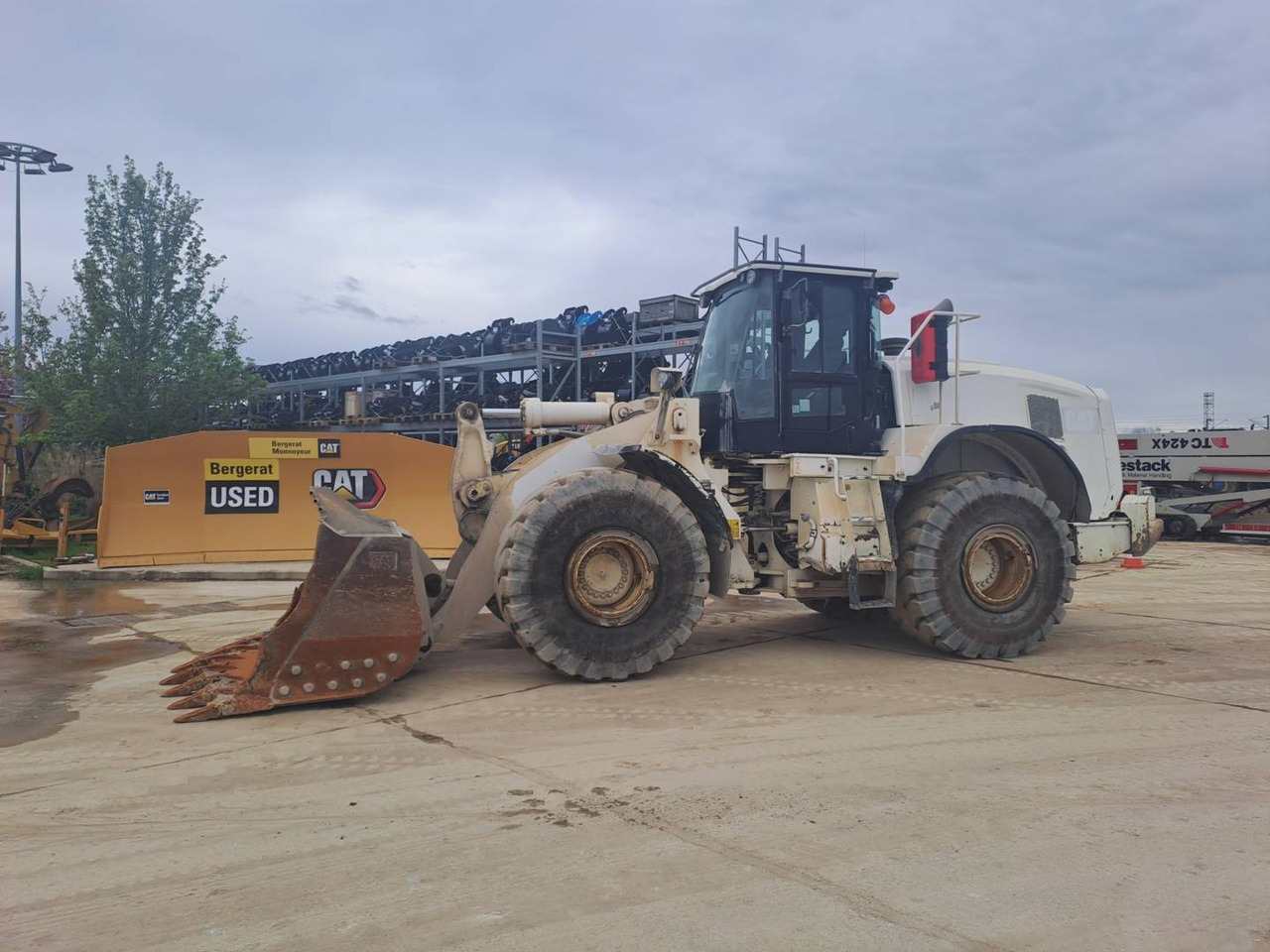 CAT 966M - Wheel loader: picture 1 CAT 966M - Wheel loader: picture 1
