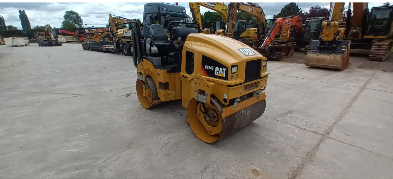 CAT CB24B - Compactor: picture 1 CAT CB24B - Compactor: picture 1