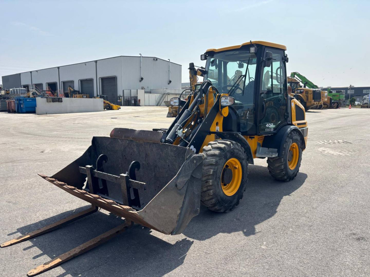 JCB 407 - Wheel loader: picture 1 JCB 407 - Wheel loader: picture 1