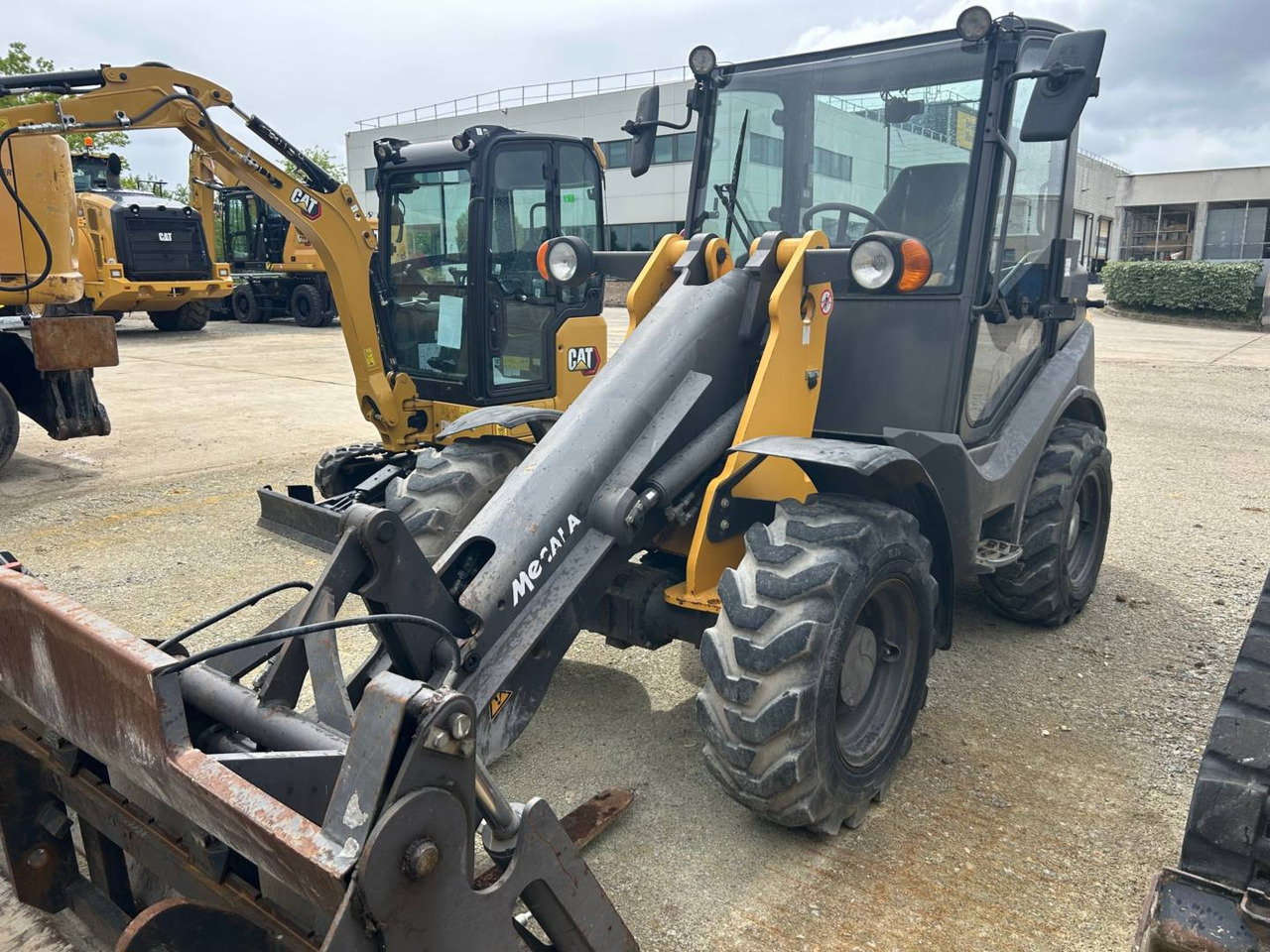 MECALAC AX850 - Wheel loader: picture 1 MECALAC AX850 - Wheel loader: picture 1
