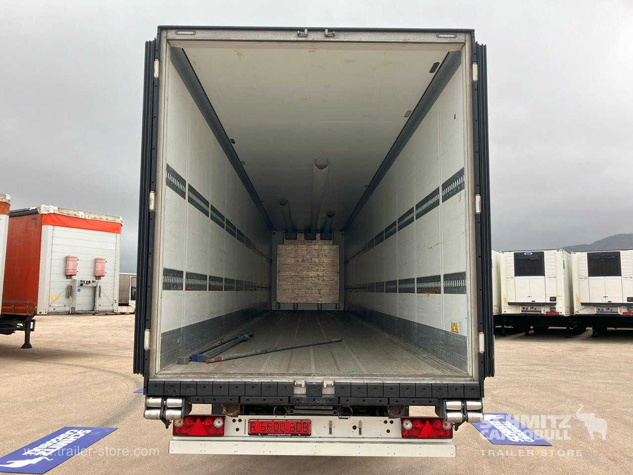 SCHMITZ Semiremolque Frigo Standard - Isothermal semi-trailer: picture 2 SCHMITZ Semiremolque Frigo Standard - Isothermal semi-trailer: picture 2