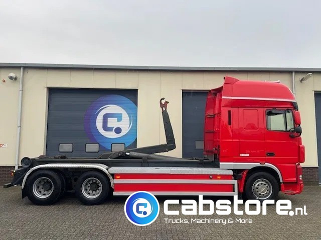 DAF XF 105 .460 FAS Euro 5 - Haakarmsysteem - Hooklift - Abrolkipper - Year 2006 - ANALOG TACHO - TUV 05-2025 - Hook lift truck: picture 5 DAF XF 105 .460 FAS Euro 5 - Haakarmsysteem - Hooklift - Abrolkipper - Year 2006 - ANALOG TACHO - TUV 05-2025 - Hook lift truck: picture 5