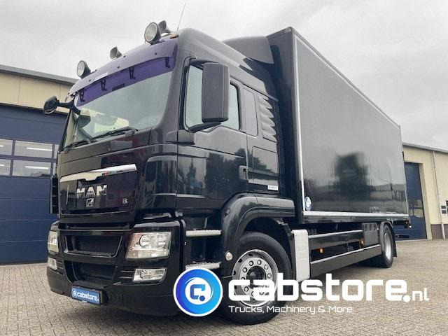 MAN TGS 18.360 4X2 BL Euro 4 - zijlader - Bouwjaar 2008 - Automaat - 2.000 kg laadklep - AHW koppeling - Box truck: picture 2 MAN TGS 18.360 4X2 BL Euro 4 - zijlader - Bouwjaar 2008 - Automaat - 2.000 kg laadklep - AHW koppeling - Box truck: picture 2