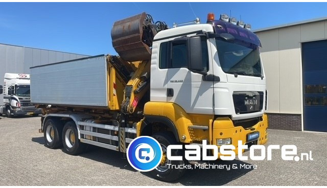 MAN TGS 26.440 6X6 BB EEV MAN TGS 26.440 Euro 5 EEV - 6X6 - Laadkraan - Kipper - Kabelsysteem - Bouwjaar 2010 - Km 657.509 - APK tot 22-11-2025 !! - Tipper, Crane truck: picture 1 MAN TGS 26.440 6X6 BB EEV MAN TGS 26.440 Euro 5 EEV - 6X6 - Laadkraan - Kipper - Kabelsysteem - Bouwjaar 2010 - Km 657.509 - APK tot 22-11-2025 !! - Tipper, Crane truck: picture 1