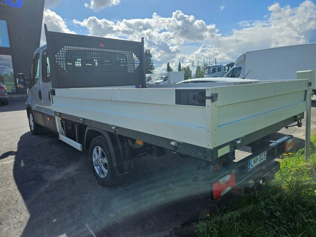 Iveco Daily 35S18, 7hlö kevyt ka - Flatbed van, Combi van: picture 5 Iveco Daily 35S18, 7hlö kevyt ka - Flatbed van, Combi van: picture 5