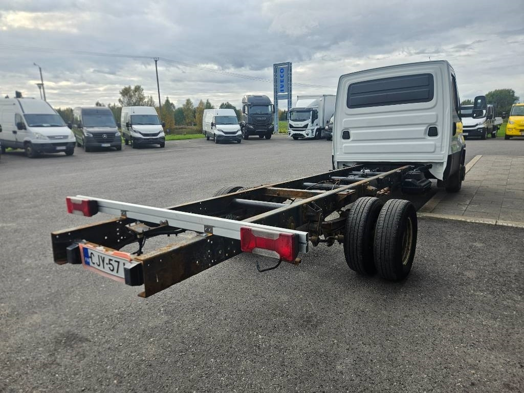 Iveco Daily 70C17 - Box van: picture 3 Iveco Daily 70C17 - Box van: picture 3
