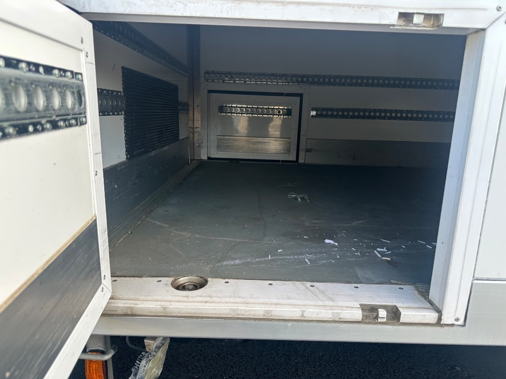 Box van Mercedes-Benz Sprinter 516 Nouseva kori: picture 8