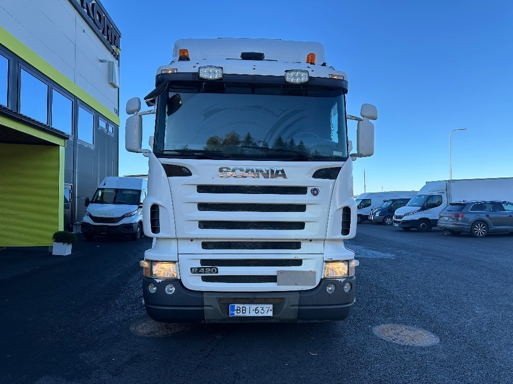 Scania R 420 6x2*4  - Box truck: picture 2 Scania R 420 6x2*4  - Box truck: picture 2
