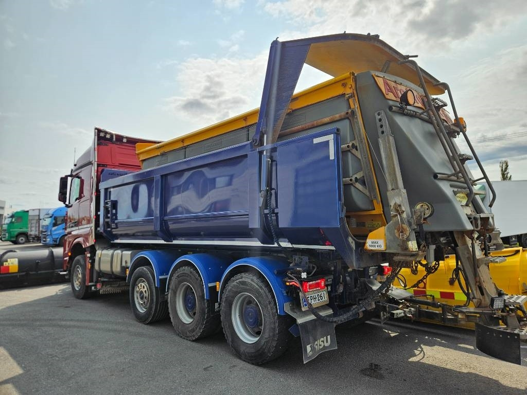 Tipper Sisu Polar 625 76tn tienhoitoauto: picture 11
