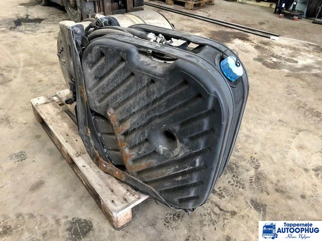 Scania Adblue pumpe Adblue tank P/N: 2141802 – 1884225 - AdBlue tank for Truck: picture 1 Scania Adblue pumpe Adblue tank P/N: 2141802 – 1884225 - AdBlue tank for Truck: picture 1