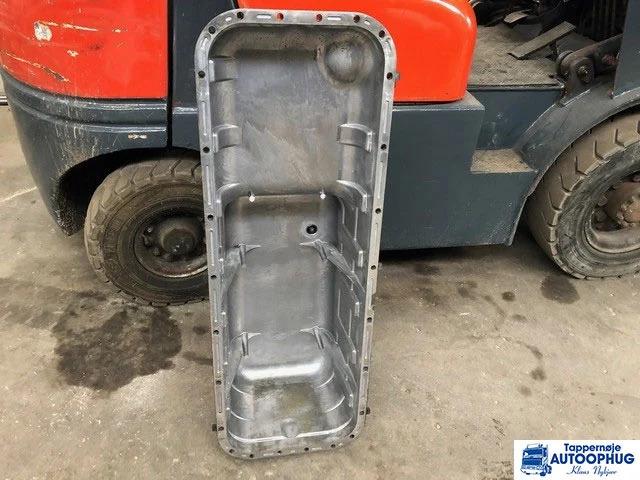 Scania bundkar / Oil sump P/N: 1795439 – 1412832 - Engine and parts for Truck: picture 1 Scania bundkar / Oil sump P/N: 1795439 – 1412832 - Engine and parts for Truck: picture 1