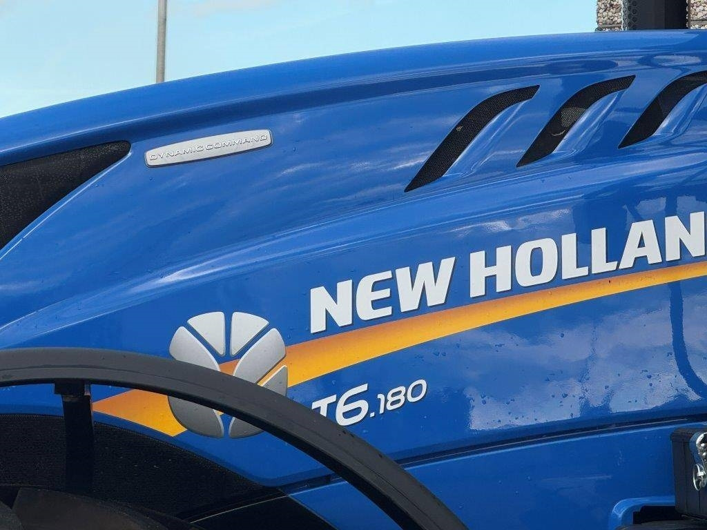 New Holland T6.180 Dynamic Command, frontlinkage, Stage V, GPS - Farm tractor: picture 3 New Holland T6.180 Dynamic Command, frontlinkage, Stage V, GPS - Farm tractor: picture 3