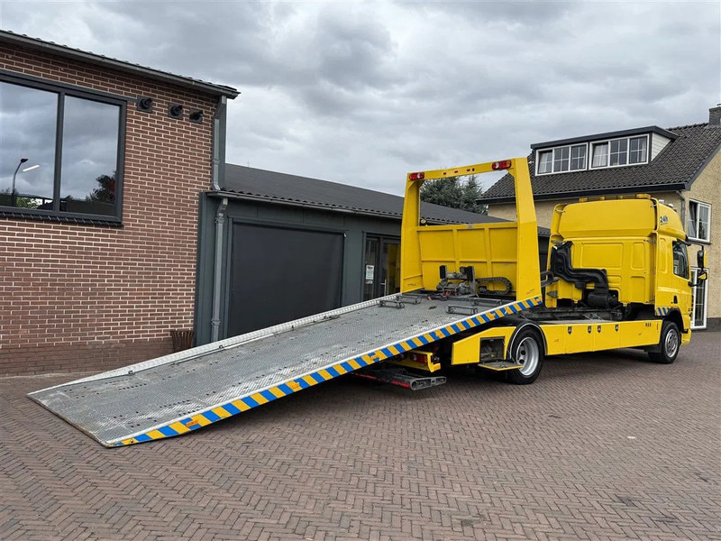 DAF CF 65.300 Towtruck Depannage Lier Brille Sleeper 640x242x104 cm - Tow truck: picture 2 DAF CF 65.300 Towtruck Depannage Lier Brille Sleeper 640x242x104 cm - Tow truck: picture 2