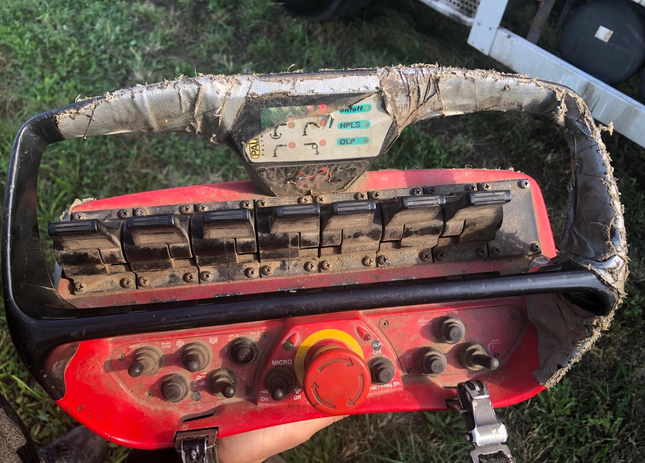 MERCEDES-BENZ ACTROS PALFINGER 29TON/M ENERGETYKA!! 6x6 6x4 - Crane truck: picture 5 MERCEDES-BENZ ACTROS PALFINGER 29TON/M ENERGETYKA!! 6x6 6x4 - Crane truck: picture 5