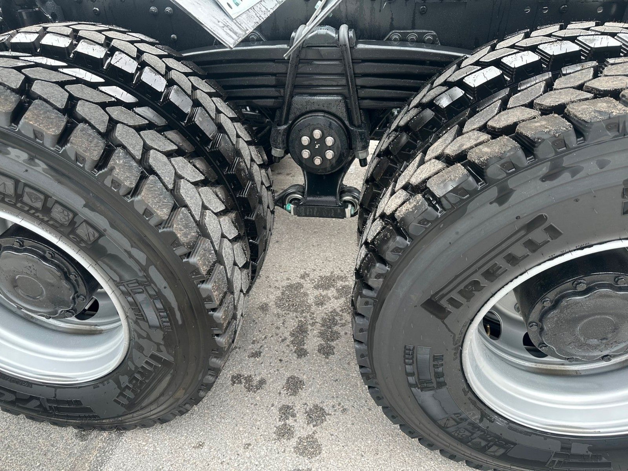 Leasing of  MAN 41.440 8X4 BB CH MAN 41.440 8X4 BB CH: picture 15