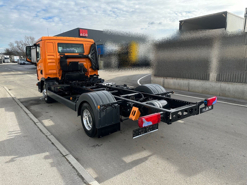 MAN TGL 8.160 - Cab chassis truck: picture 4 MAN TGL 8.160 - Cab chassis truck: picture 4