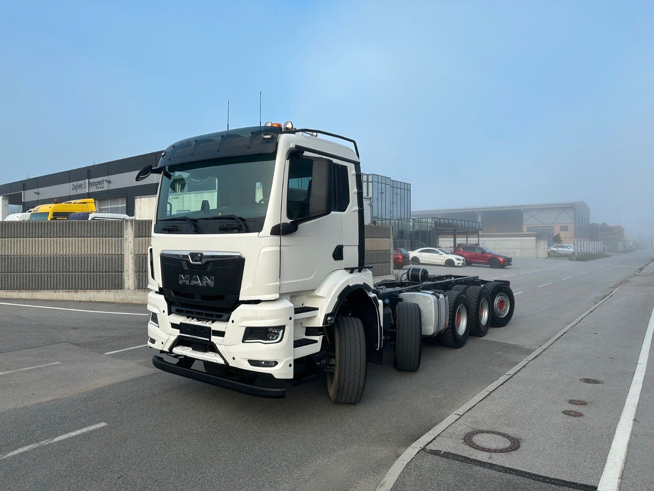 MAN TGS 50.510 10X4-6 BL CH - Cab chassis truck: picture 3 MAN TGS 50.510 10X4-6 BL CH - Cab chassis truck: picture 3