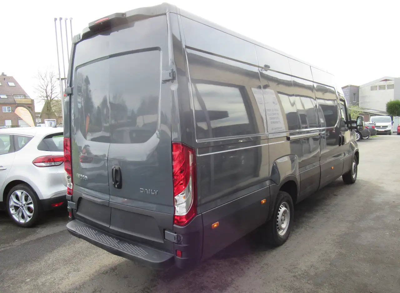 Iveco Daily L3h2 clim 23000€+tva/btw - Panel van: picture 2 Iveco Daily L3h2 clim 23000€+tva/btw - Panel van: picture 2