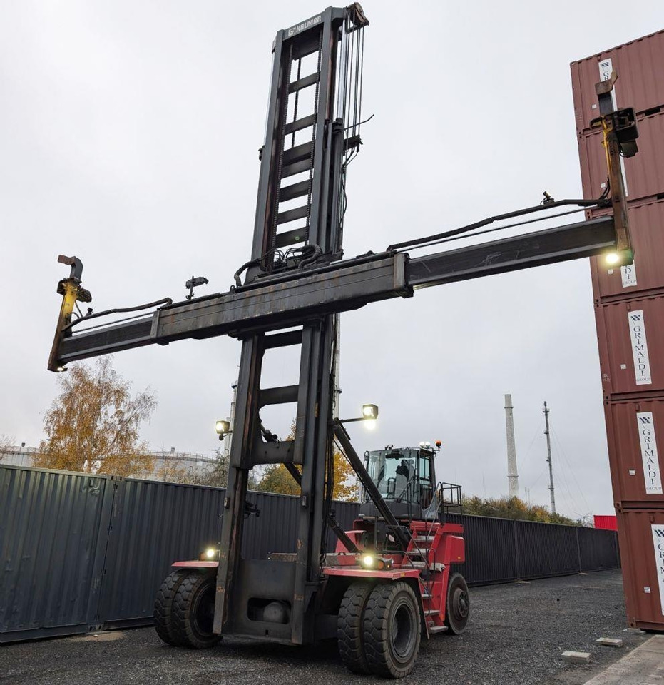 Kalmar DCG100-45ED7 - Container handler: picture 2 Kalmar DCG100-45ED7 - Container handler: picture 2