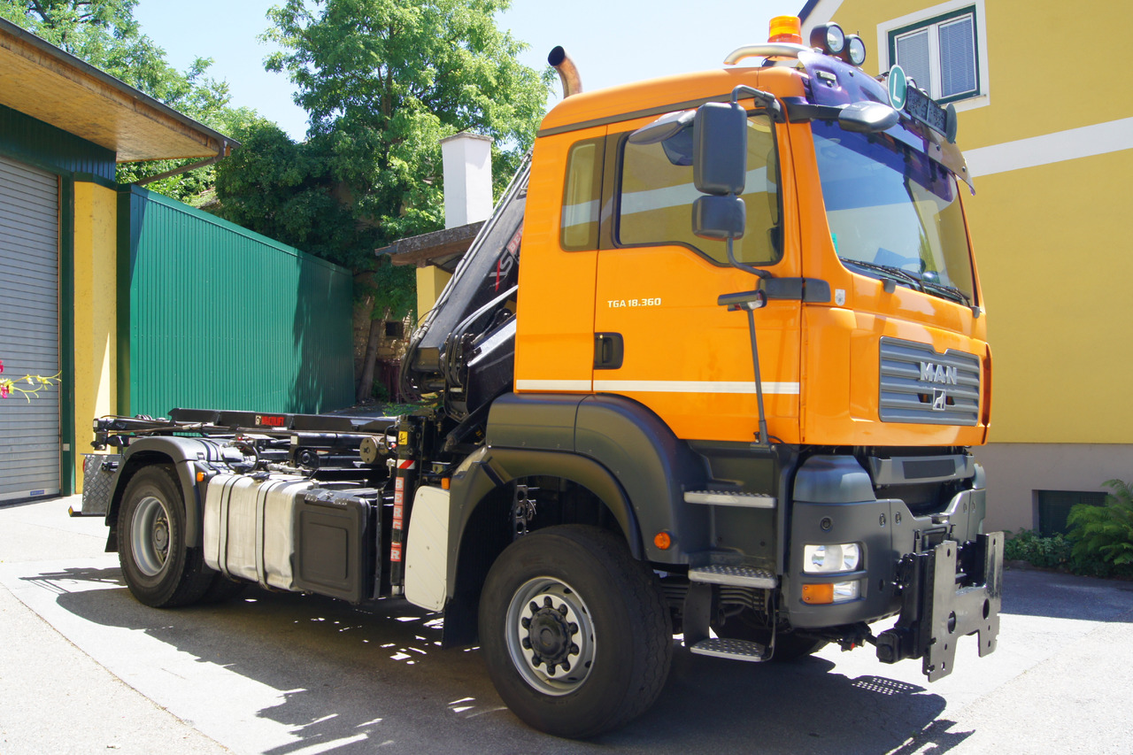Hook lift truck, Crane truck MAN TGA 18.360 BL 4x4/Euro 4/TÜV/HIAB 111/MULTILIFT/Winterdienst: picture 7
