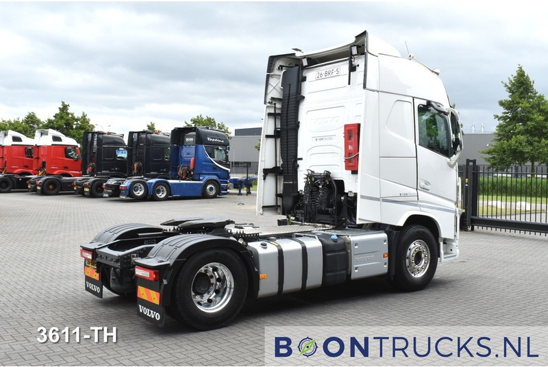 Volvo FH 460 4x2 | EURO6 * ADR * COMPRESSOR * DUAL CLUTCH * NL TRUCK * APK 01-2026 - Tractor unit: picture 5 Volvo FH 460 4x2 | EURO6 * ADR * COMPRESSOR * DUAL CLUTCH * NL TRUCK * APK 01-2026 - Tractor unit: picture 5