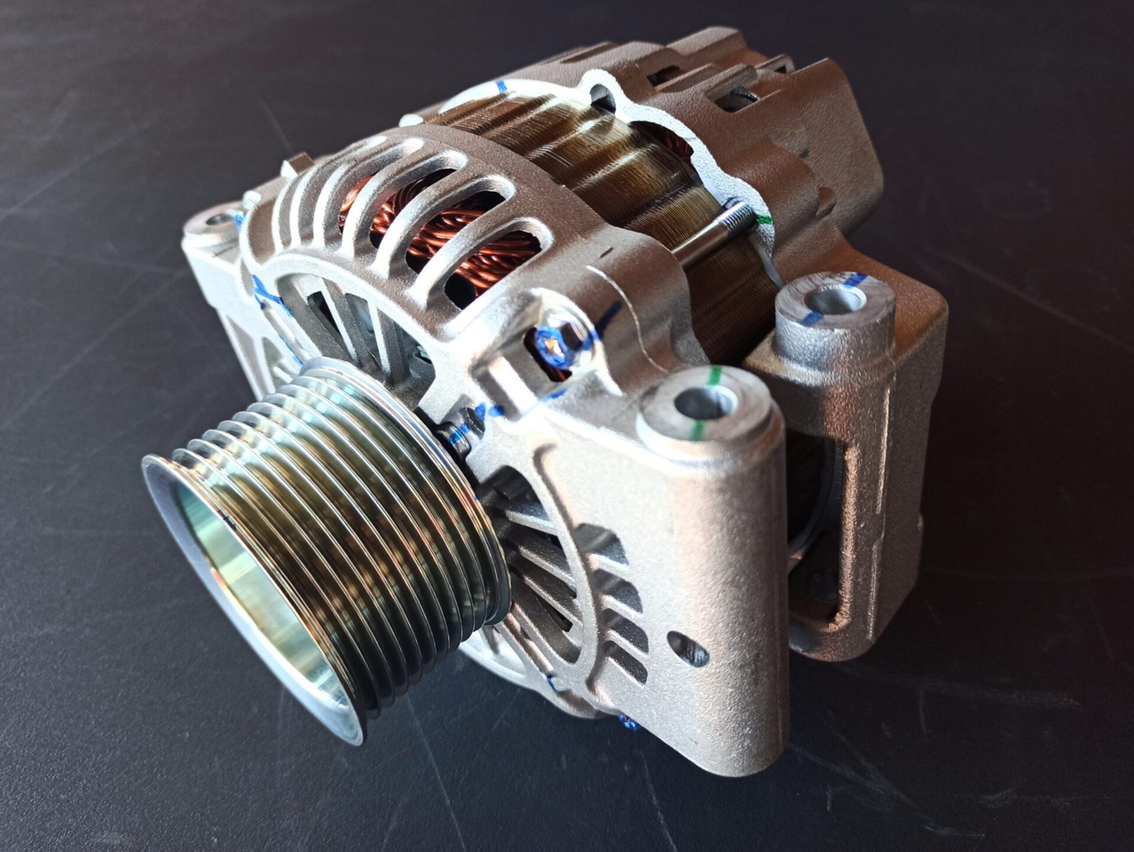 SCANIA ALTERNATOR - 2191911 - Alternator for Truck: picture 1 SCANIA ALTERNATOR - 2191911 - Alternator for Truck: picture 1