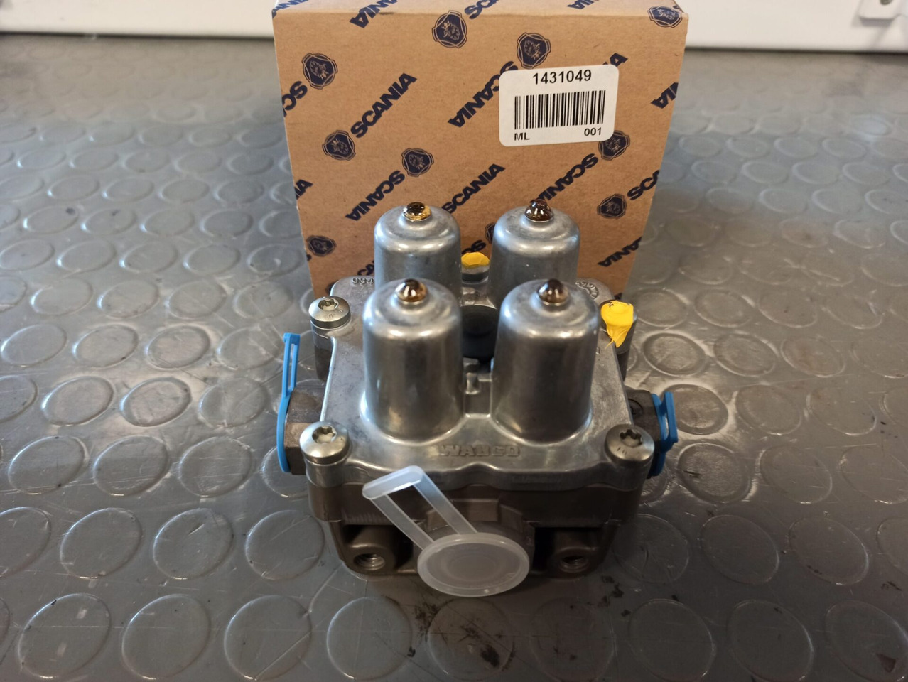 SCANIA FOUR CIRCUIT PROTECTION VLAVE - 1431049 - Brake valve for Truck: picture 1 SCANIA FOUR CIRCUIT PROTECTION VLAVE - 1431049 - Brake valve for Truck: picture 1