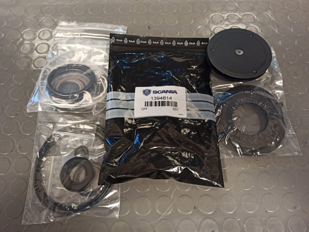 SCANIA SEALING KIT 1394814 - Axle and parts for Truck: picture 1 SCANIA SEALING KIT 1394814 - Axle and parts for Truck: picture 1