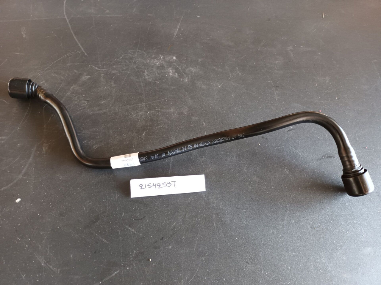 VOLVO TUBE 21542537 - Engine and parts for Truck: picture 1 VOLVO TUBE 21542537 - Engine and parts for Truck: picture 1