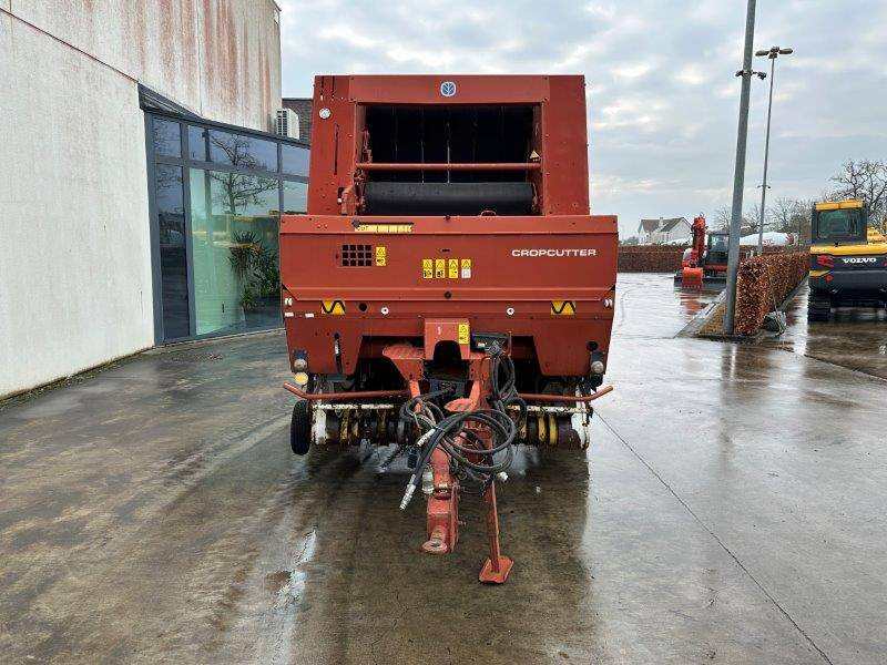 New Holland 654 - Agricultural machinery: picture 2 New Holland 654 - Agricultural machinery: picture 2