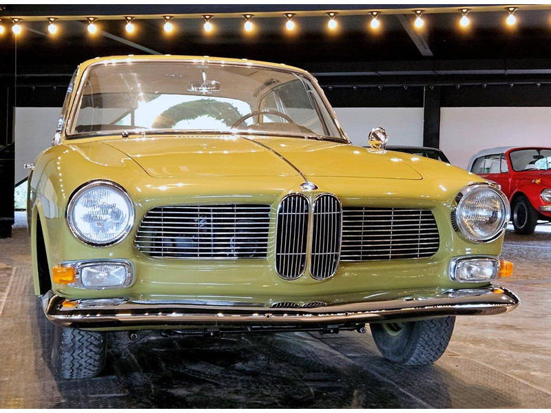 BMW 3200 CS - Sedan: picture 4 BMW 3200 CS - Sedan: picture 4