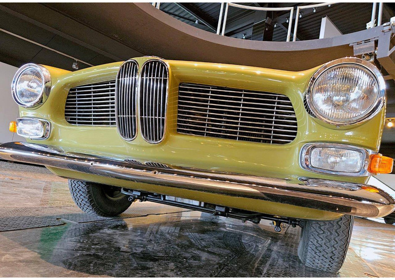 BMW 3200 CS - Sedan: picture 5 BMW 3200 CS - Sedan: picture 5