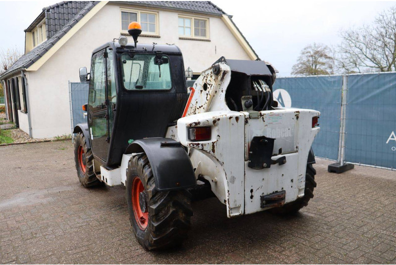 Bobcat T3571 - Telescopic handler: picture 4 Bobcat T3571 - Telescopic handler: picture 4