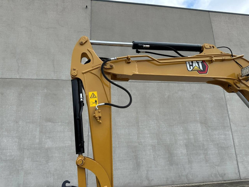 Crawler excavator Caterpillar 305.5E2: picture 9