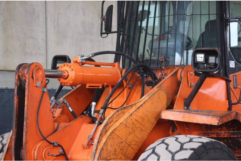 Wheel loader Doosan DL250: picture 10 Wheel loader Doosan DL250: picture 10