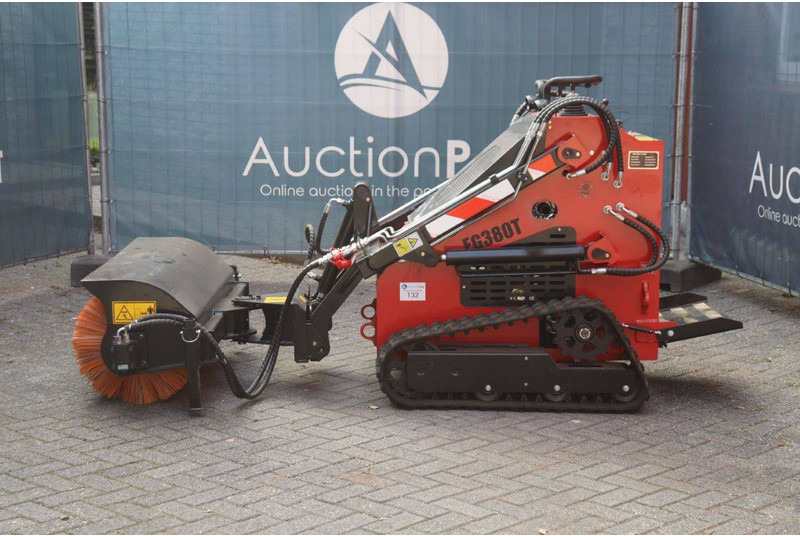 EGN EG380T - Crawler loader: picture 2 EGN EG380T - Crawler loader: picture 2