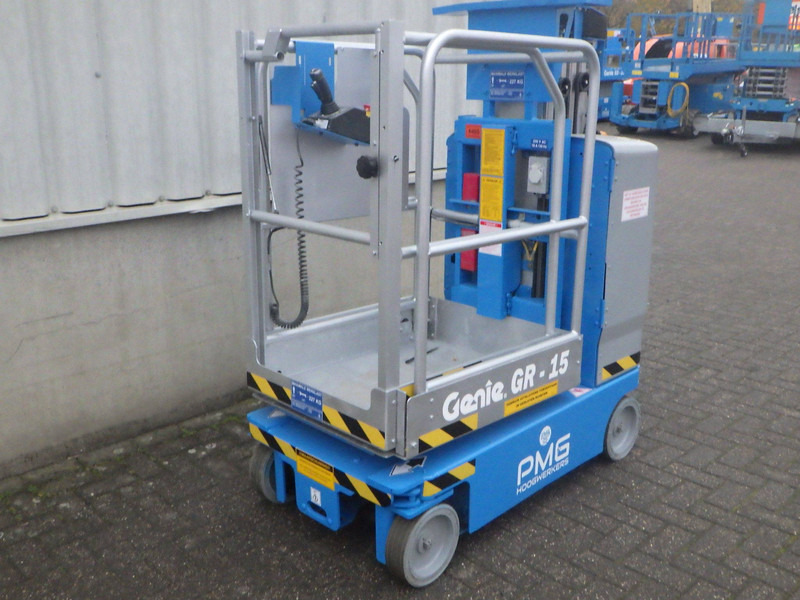 Genie GR-15 - Scissor lift: picture 3 Genie GR-15 - Scissor lift: picture 3