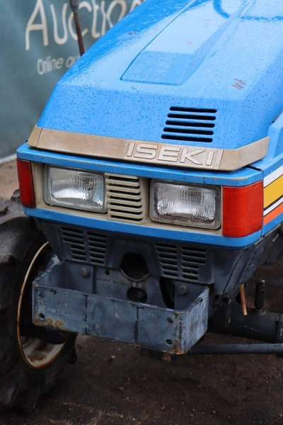 Farm tractor Iseki TU165F: picture 9