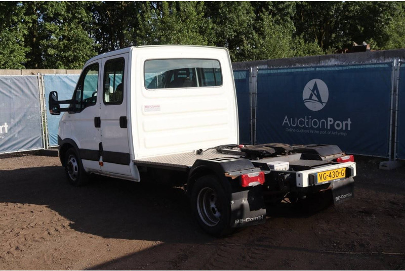 Iveco 35C17 - Cab chassis truck: picture 4 Iveco 35C17 - Cab chassis truck: picture 4
