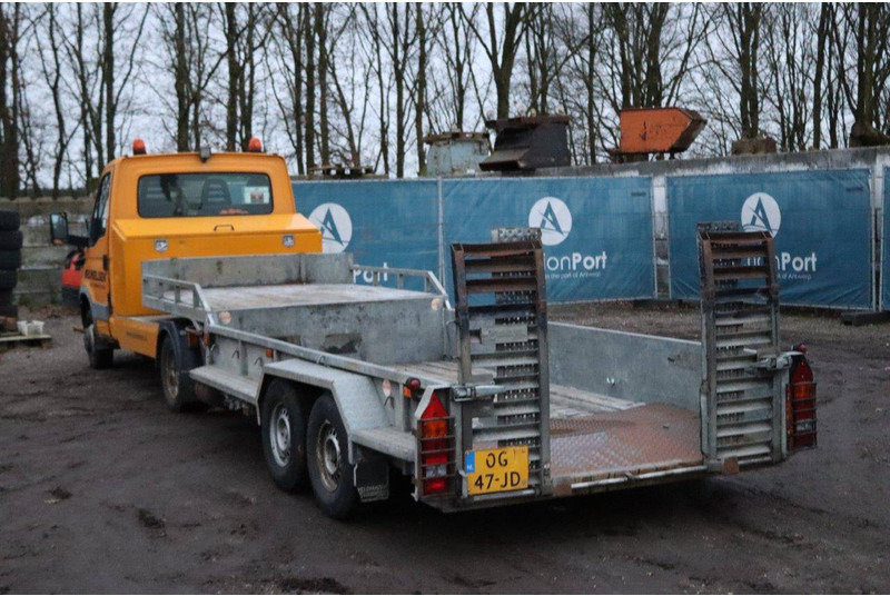 Iveco 40C - Dropside/ Flatbed truck: picture 3 Iveco 40C - Dropside/ Flatbed truck: picture 3